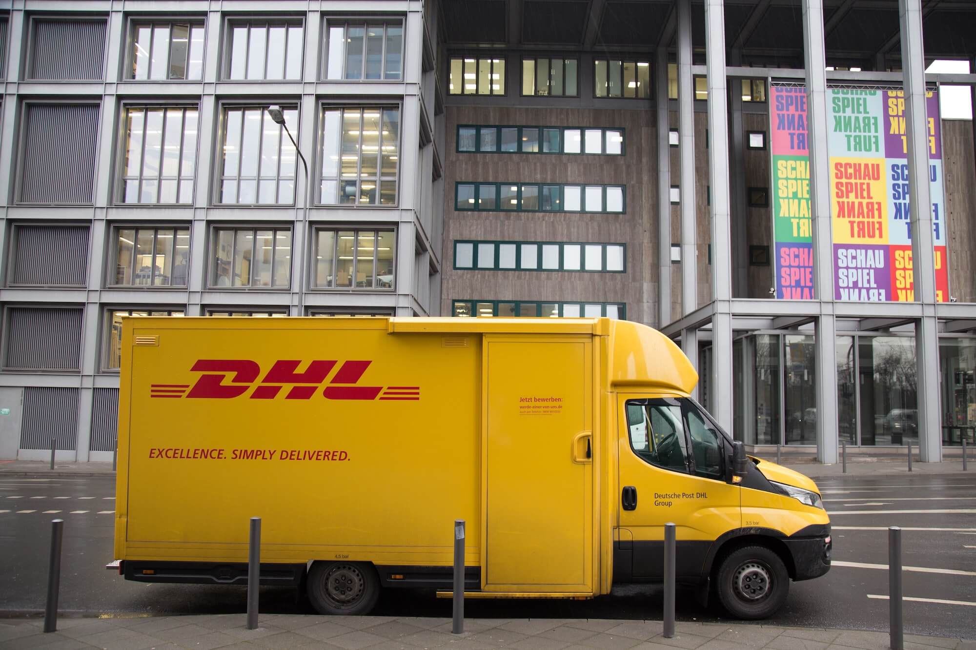 DHL und Hermes: -Kleinanzeigen mit Versandoption 