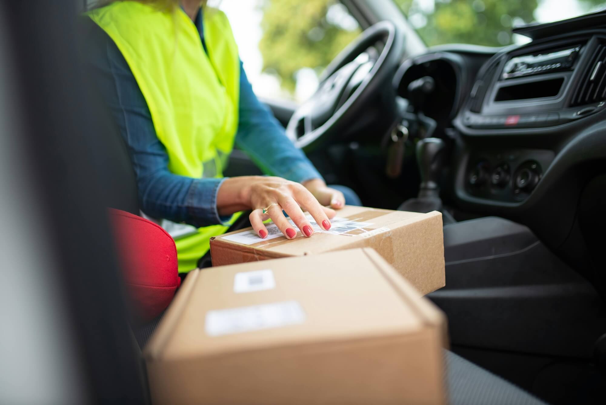 Versandgewicht automatisch berechnen: So vermeidest du Fehler und sparst Zeit