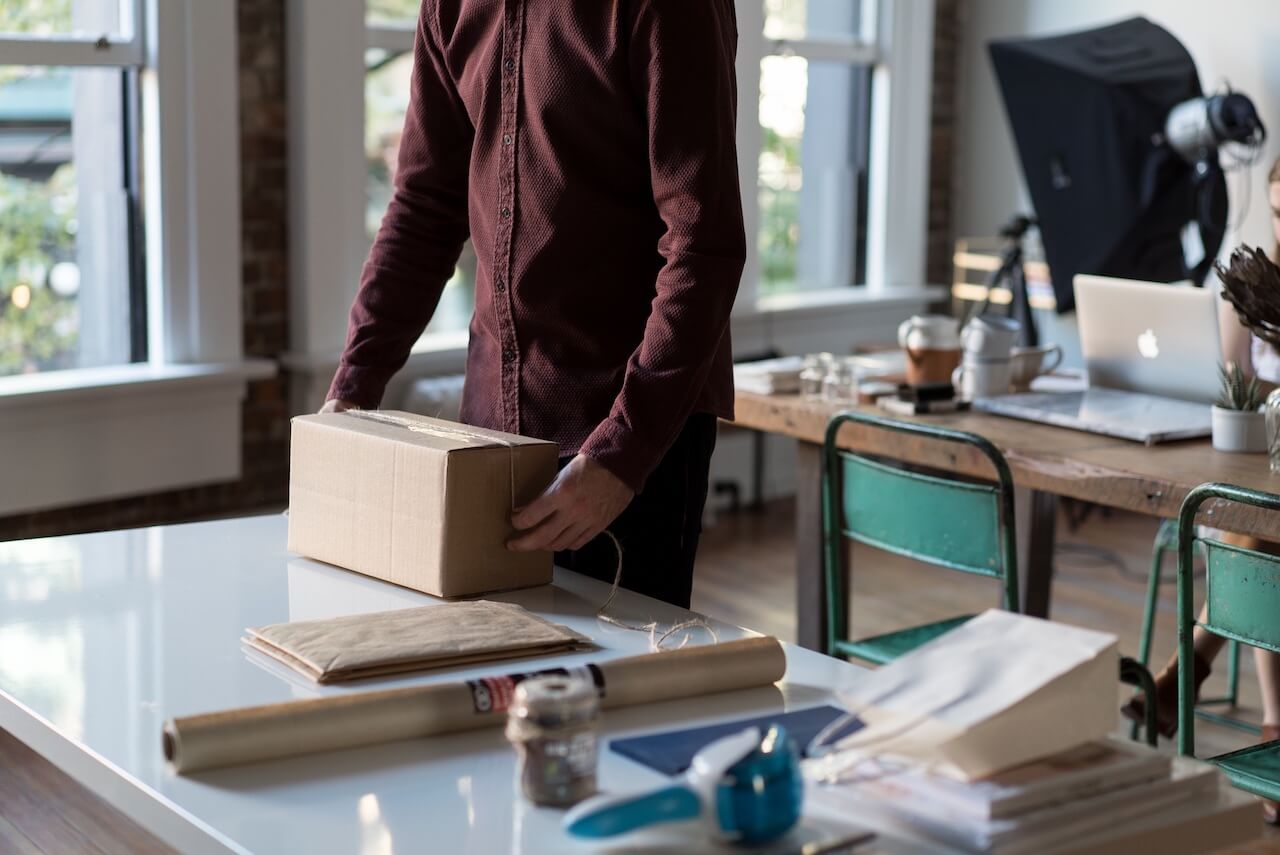 Stressfreier Versandprozess für Onlinehändler dank SimpleSell